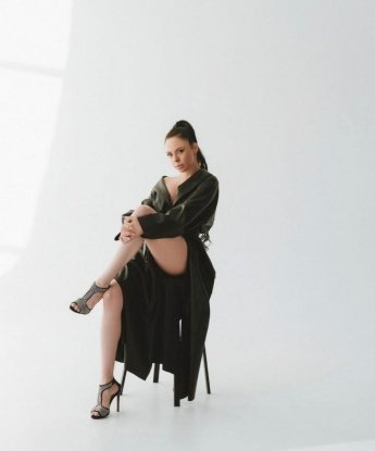 Анкета проститутки Василиса - город Вижница, 27 лет, №10050