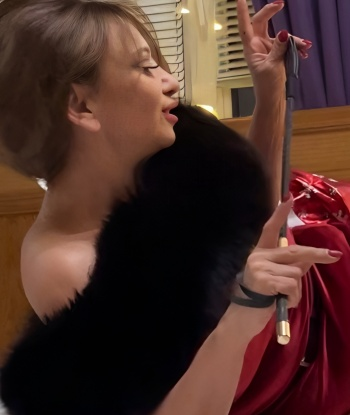 Анкета проститутки Лена - город Вижница, 57 лет, №2600